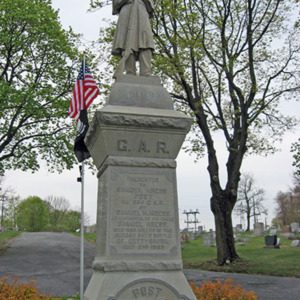 GAR Monument 2 web.jpg