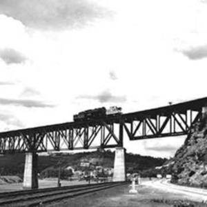 LNE 400 Lehigh Gap web.jpg